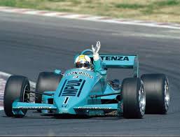 星野一義 1980年代 全日本f3000初代チャンピオンの栄冠を獲得 日本一速い男の半生記 9 webモーターマガジン の写真 自動車情報サイト 新車 中古車 carview フォーミュラカー レースカー レーシングドライバー