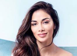 Recital Nicole Scherzinger Pe Scena Cerbului De Aur Europa Fm