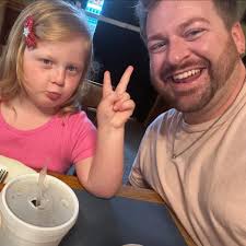 What brand of brake pads is recommended for a Kia Stinger?