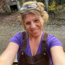 What are the details about the senior food pick up in Indian River?