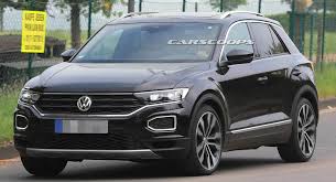 Vw T Roc R Looks Like A 305 Hp Sleeper In Latest Spy Photos Carscoops Roc Vw Volkswagen Volkswagen