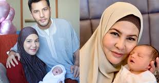In business, there are several phases. Dato Aliff Syukri Tak Puas Hati Mohon Netizen Pilih Antara 3 Nama Untuk Puteri Bongsunya News Video Viral