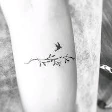 Meaningful Simple Birds On A Branch Tattoo Um Perfil Totalmente Dedicado A Promover A Arte Da Tatuagem E Seus Artistas Compartil Small Tattoos Pretty Tattoos Tattoos