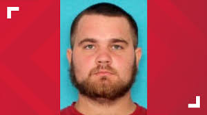 Lakewood officers respond to shooting, carjacking, barricade