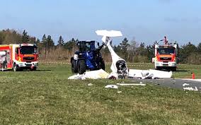 Aktuelle news, bilder und videos zum thema flugzeugabsturz auf news.de im überblick. Bekannter Unternehmer Sass Am Steuer Zwei Menschen Sterben Bei Flugzeugabsturz In Kulmbach Bayreuther Tagblatt