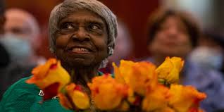 Local civil rights fighter Estella Moss awarded Sagamore of the Wabash