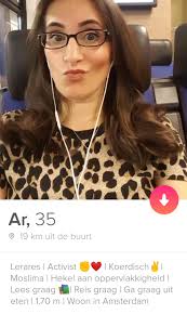 GeenStijl: Datepotentie. De Tinder van @rzuaslan