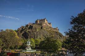 Check spelling or type a new query. Edinburgh Schloss Schottland Geschichte
