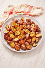 Roasted Red Potatoes Get Perfectly Crispy Every Time Recipe Holiday Recipes Sides Potato Side Dishes Recipes