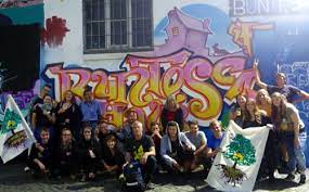 In den 1990er jahren hat sich soziokultur vermehrt auch in der provinz räumen erobert. Www Bunteshaus De September 2018 Solidaritat Mit Dem Hambacher Forst