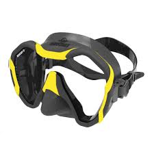 Mask, snorkel, fins and a full length 3mm wetsuits if snorkelling and regulators, bcd, 5mm wetsuit, tanks and weights if diving. Maxlux Evo Beuchat Diving Mask