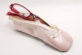 目を惹くバレエシューズポーチ エナメル レース パールピンク 桜色 バレエシューズ ポーチ 服のリフォーム