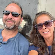 Recommend a local beach in Maui with clear water?