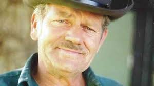 Hollis, Delayne Merlin