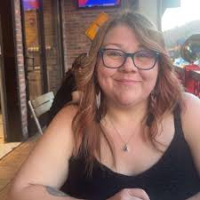 What are the most affordable hotels with 2 queen beds and a pull-out couch?