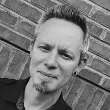 David Mike's Instagram, Twitter & Facebook