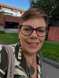 I'm excited to do an online reading & talk (with a writing prompt or two)  for the Poetry Society of New Hampshire this evening, 6/25, at 6pm EST.  Join me for an