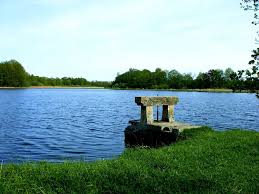La Dombes Ses Villages Et Ses Etangs Beau Paysage Etang Tourisme