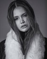 Maria Robson's Instagram, Twitter & Facebook