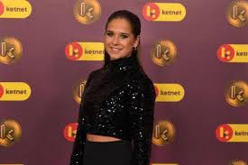 De 100e verjaardag van de koninklijke belgische. Laura Tesoro En Nachtwacht Hebben Elk Twee Keer Prijs Op Gala Van De Gouden K S Metro Krant