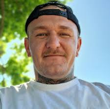 So do roleplay clans even exist? I live in w342 and still not met any rp.. 