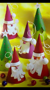 Un peu de bricolage festif, voyons! Pere Noel Et Sapin Conique Activite Noel Maternelle Noel Maternelle Decoration Noel Enfant