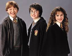 The main characters' real life ages & relationship statuses. How Many Of These Harry Potter Characters Do You Remember Harry Potter Characters Harry Potter Series Harry Potter Movies
