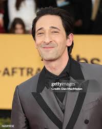 136 photos et images haute résolution de Dan Brodie