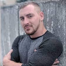 Eric Chesnutt's Instagram, Twitter & Facebook