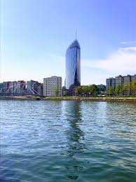 Une fois le travail de l'architecte. Trfihi Parks Parks Parc De La Boverie