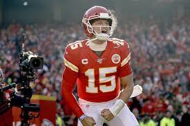 Ngôi sao bóng bầu dục nhận lương nửa tỷ USD trong 10 năm - Thể thao