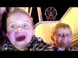 KIDS HILARIOUS REACTION RIDING FERRIS WHEEL FOR THE FIRST TIME!