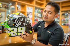 Kamu juga pacaran sama suami orang? Iwb Dianggap Melihara Tuyul Amit Amit Iwanbanaran Com