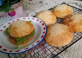 Discover this recipe and many more homemade beef burgers recipes at gourmandize.co.uk. Easiest Way To Prepare Perfect Homemade Beef Burger Bumbu Racik