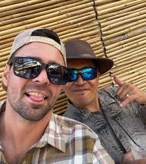 Taking “If I was your man” in downtown Nashville 😄 thank you again to  everyone who streamed