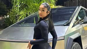 Rubi Roses Men Who Cheat Deserve To Die Tweet Sparks Row: Fans Dig  Deleted Post | US Buzz - Times Now