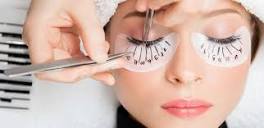 Cat eye eyelash extensions