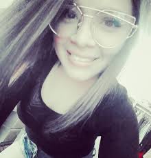 Mia Benavides (@mia_benavides)