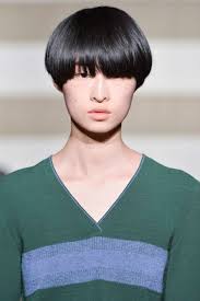 Popular medium shoulder length haircuts for women with round faces. Hey Dollface Cute Japanese Hairstyles For Every Face Shape