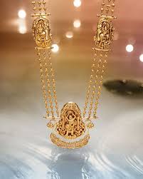 Pin By Nahida Nasreen On Divyam Gold Fashion Necklace Gold Jewelry Fashion Tanishq Jewellery
