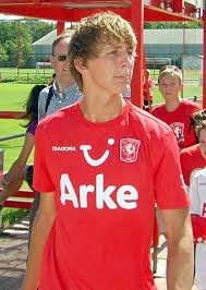 Luuk de jong 1 4 1 4 1 date of birth/age: Luuk De Jong Wikiwand