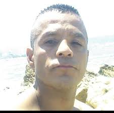 CRACK LA DROGA DE LOS POBRES, EFECTOS Y CONSECUENCIAS José Roberto Saucillo  Sánchez Estudiante de la Licenciatura en criminología León Gto. México El  mundo de las drogas nos muestra día a día