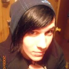 Travis Gunnels (@ChitChat91)