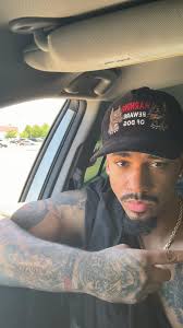 Short women look good with tall men🤎