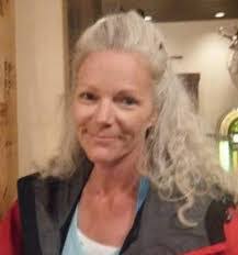 Jennifer Derbes's Instagram, Twitter & Facebook