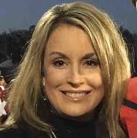 Leighann Thomas's Instagram, Twitter & Facebook