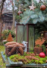 Adventsstimmung Im Garten Ein Quasten Diy Dekoration Garten Dekoration Diy Garten Dekoration Diy Garten De Wood Trellis Easy Patio Wood Working Gifts