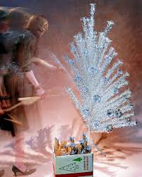 Aluminum christmas tree with color wheel. History Lesson The Aluminum Christmas Tree Etsy Journal