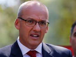 Luke Foley apologises for 'white flight' comment, saying he now knows it's  offensive