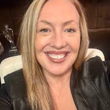 Laura Babcock 🇨🇦 على X: "Joining Shane Hewitt for the Night Shift panel  at 8:35 @NEWSTALK1010 and across Canada 🇨🇦 @iHeartRadio"